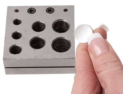 Hole punch
